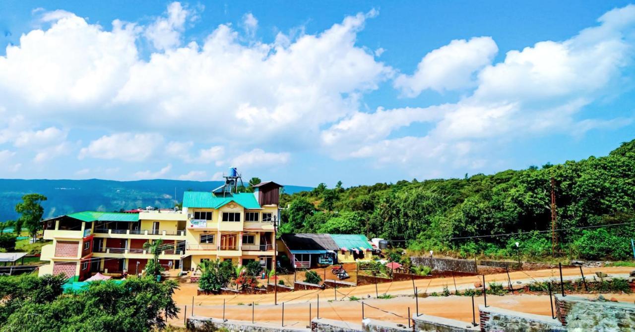 Hotel Green Exotica Mahabaleshwar Bagian luar foto